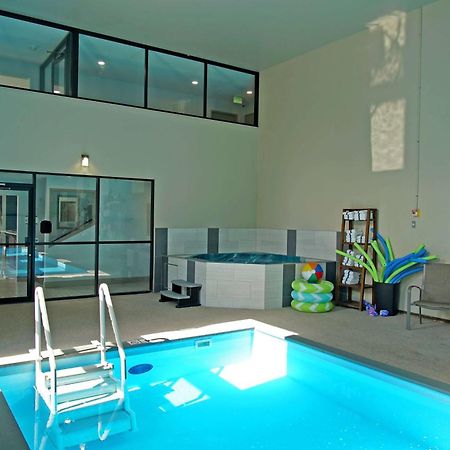Baymont By Wyndham Monte Vista Hotel Екстериор снимка