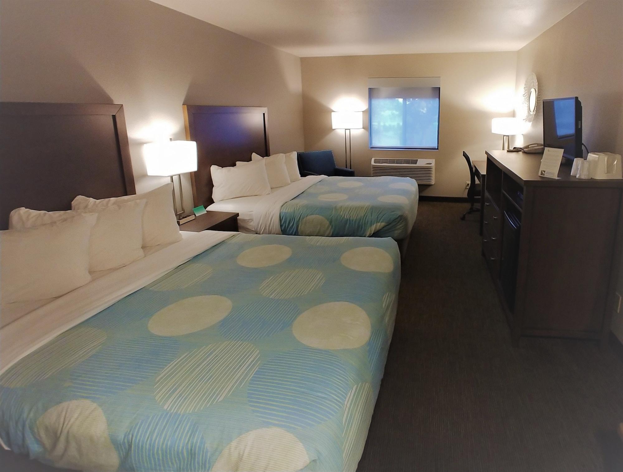 Baymont By Wyndham Monte Vista Hotel Екстериор снимка