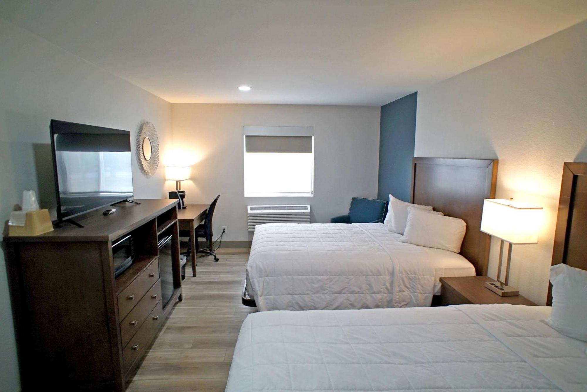 Baymont By Wyndham Monte Vista Hotel Екстериор снимка