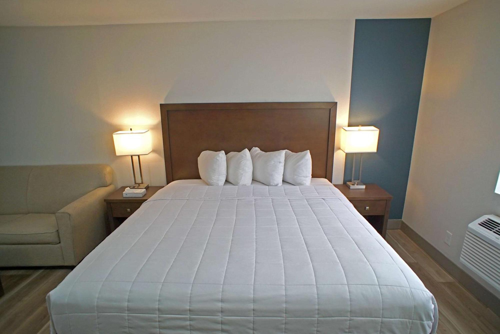 Baymont By Wyndham Monte Vista Hotel Екстериор снимка