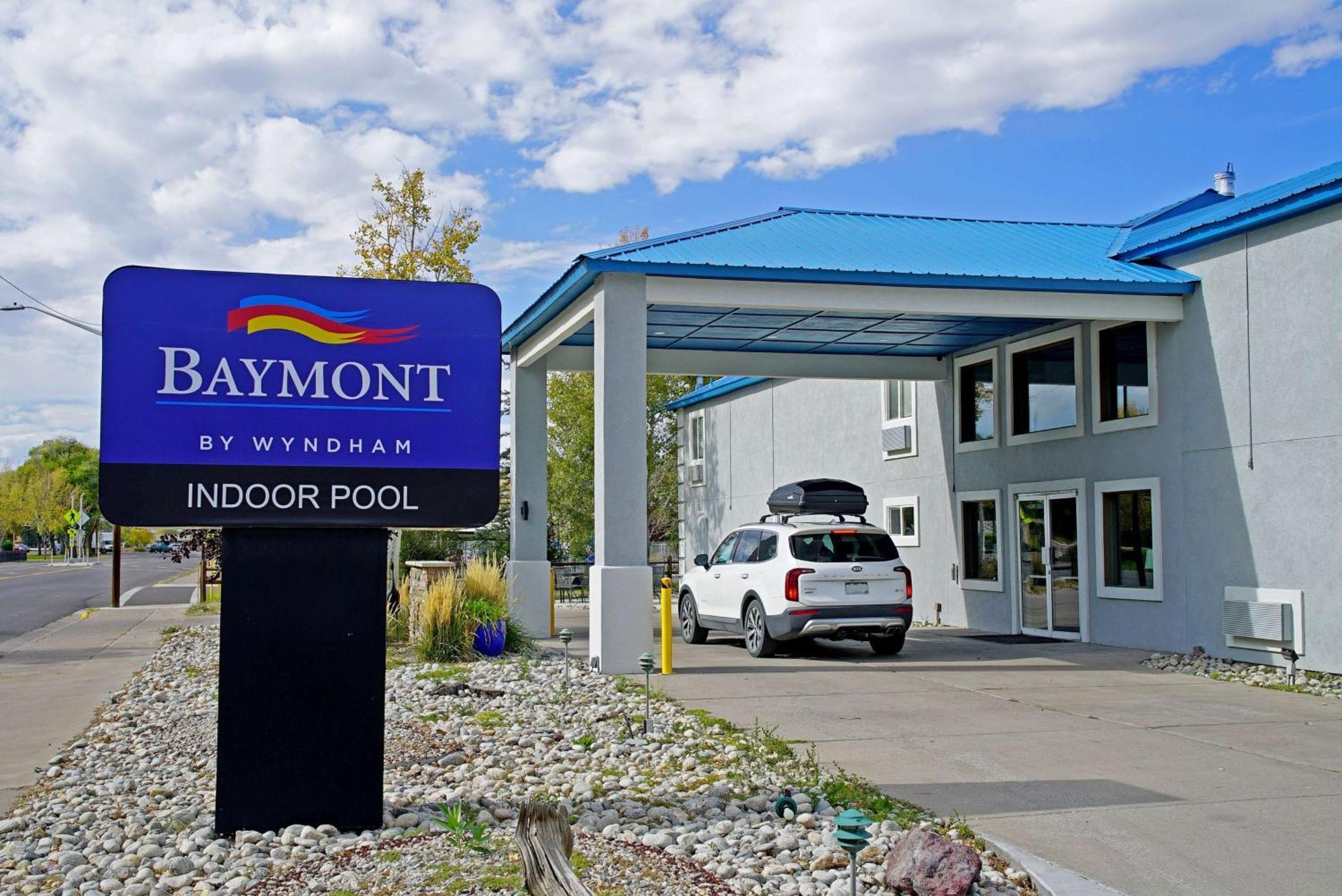 Baymont By Wyndham Monte Vista Hotel Екстериор снимка